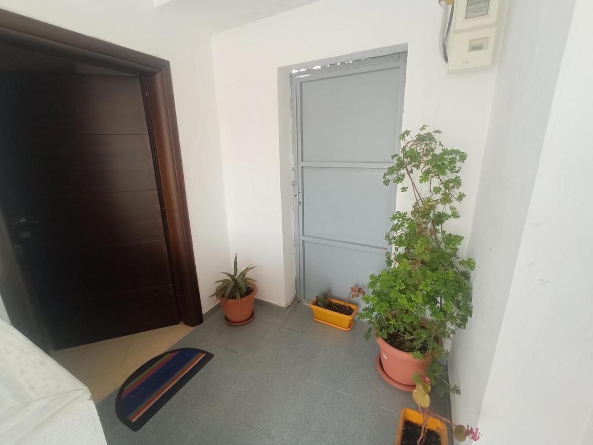 Sunny Apartment Sarandë Exterior foto
